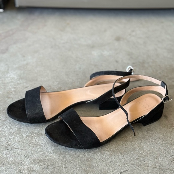 A New Day Black Sandals - Picture 1 of 6
